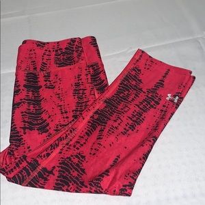 Under Armour cropped workout pants